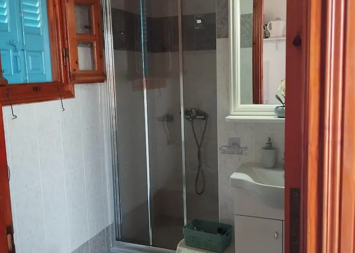 Glaros 2 -agriolivadi Patmos Kámbos